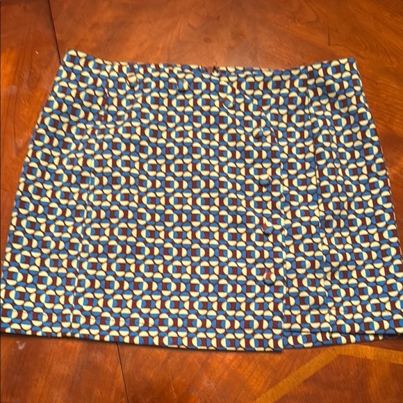 Geometric Patterned Skirt - Picture 3 of 3